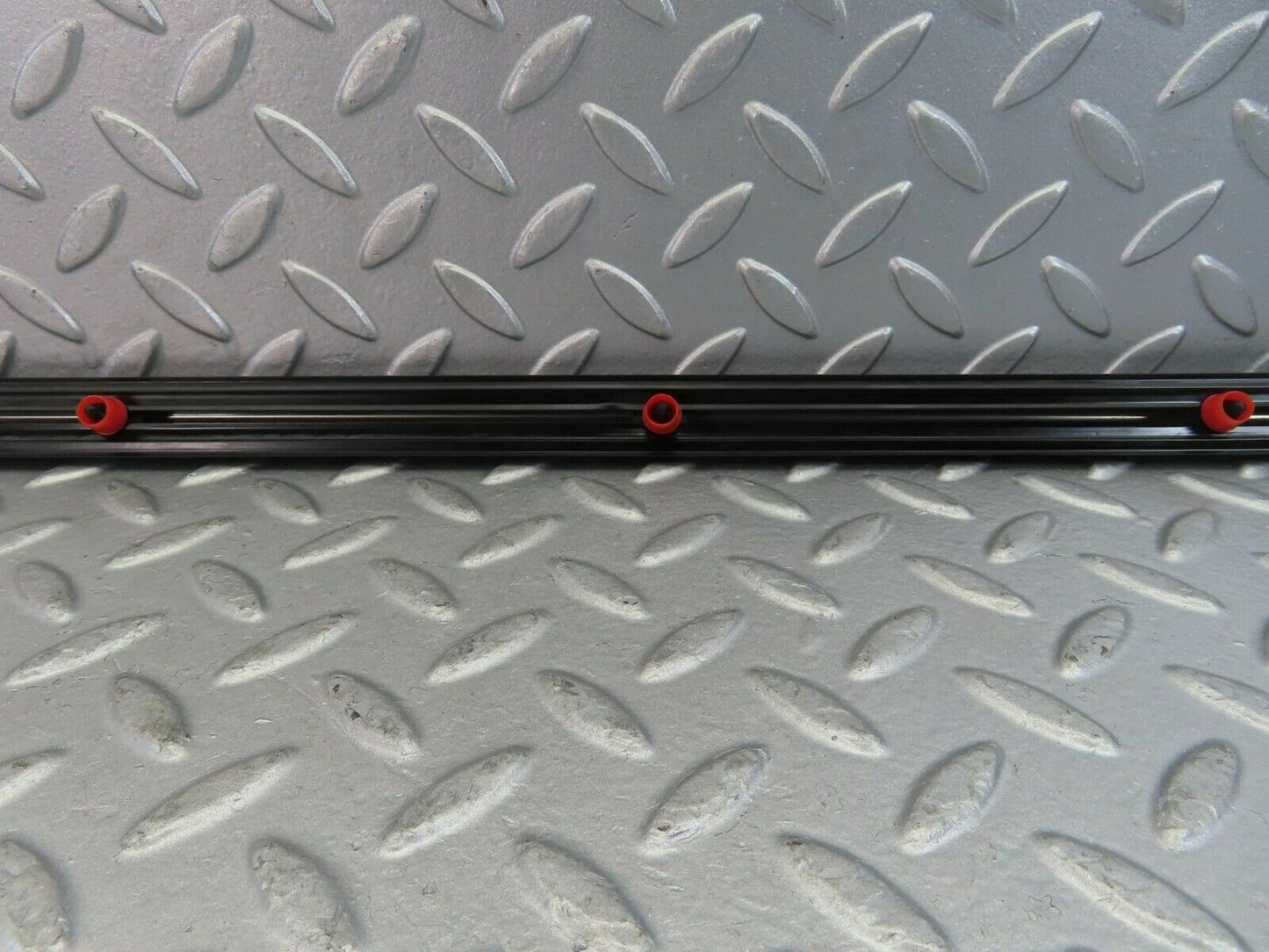 10245 Mercedes-Benz W123 Rear Left Door Centre Moulding Trim