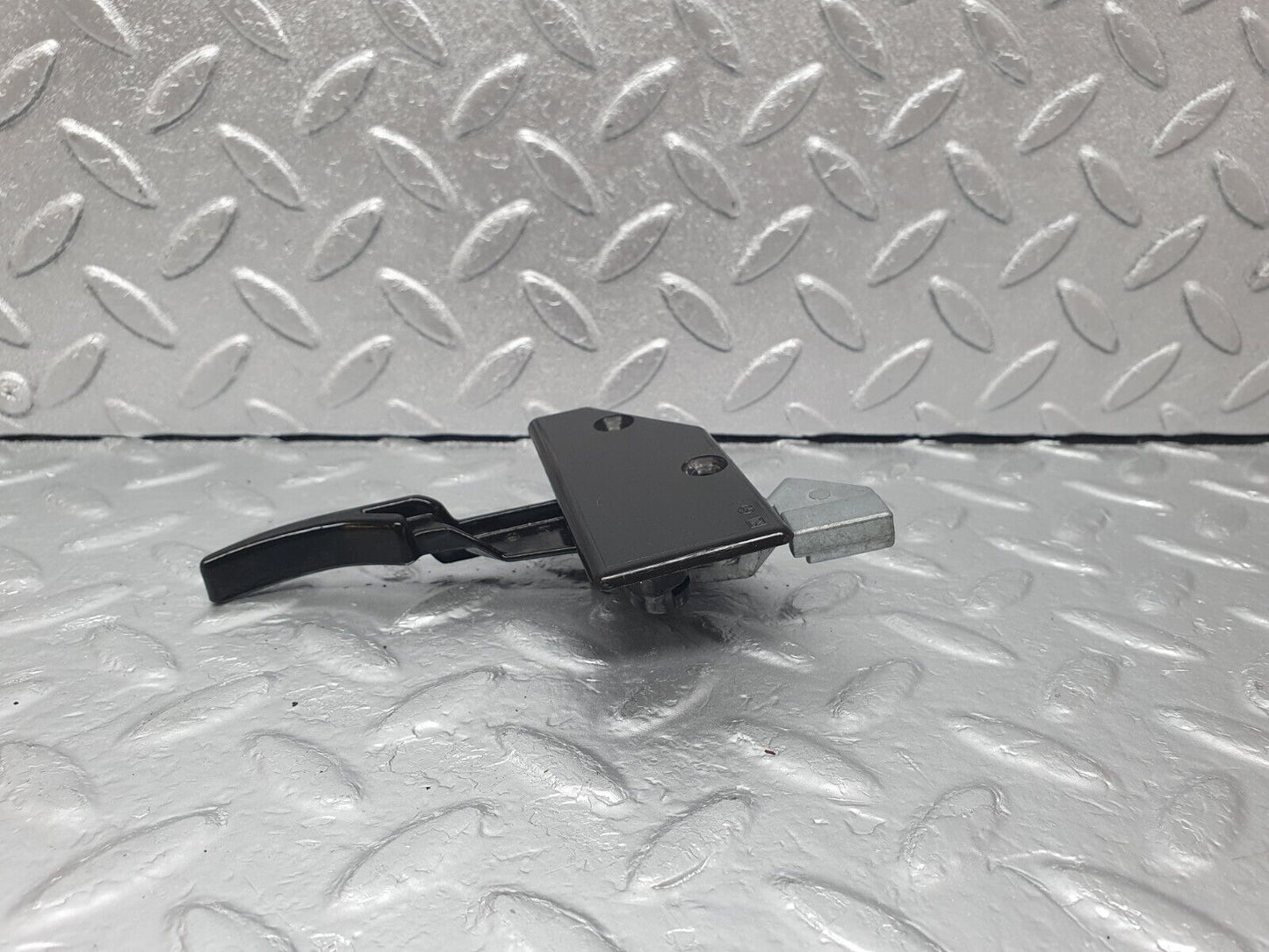 43533 Mercedes-Benz C126 380SEC Coupe Hood Opener Bonnet Opener