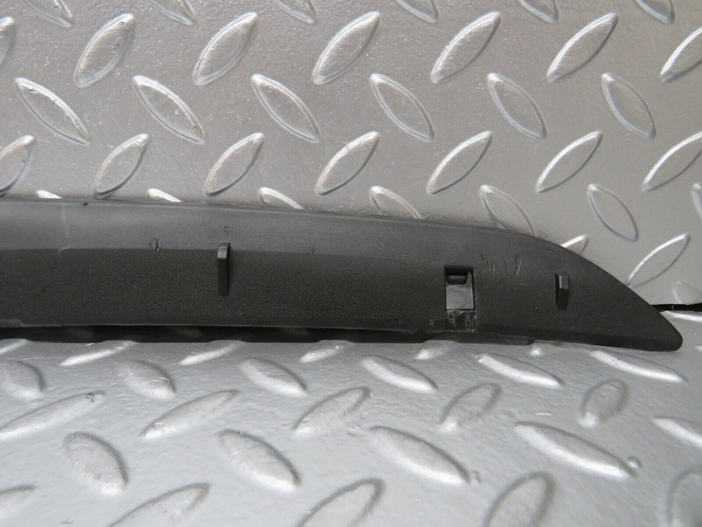 25637 Mercedes-Benz W123 200 C Pillar Exterior Plastic Trim Right Side