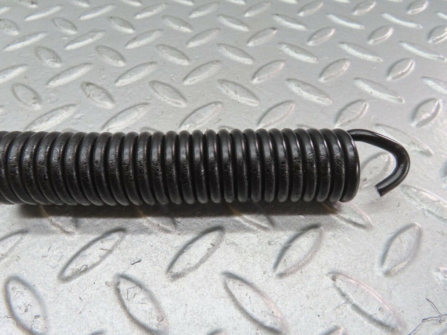 13885 Mercedes-Benz C107 280SLC Bonnet Hinge Spring