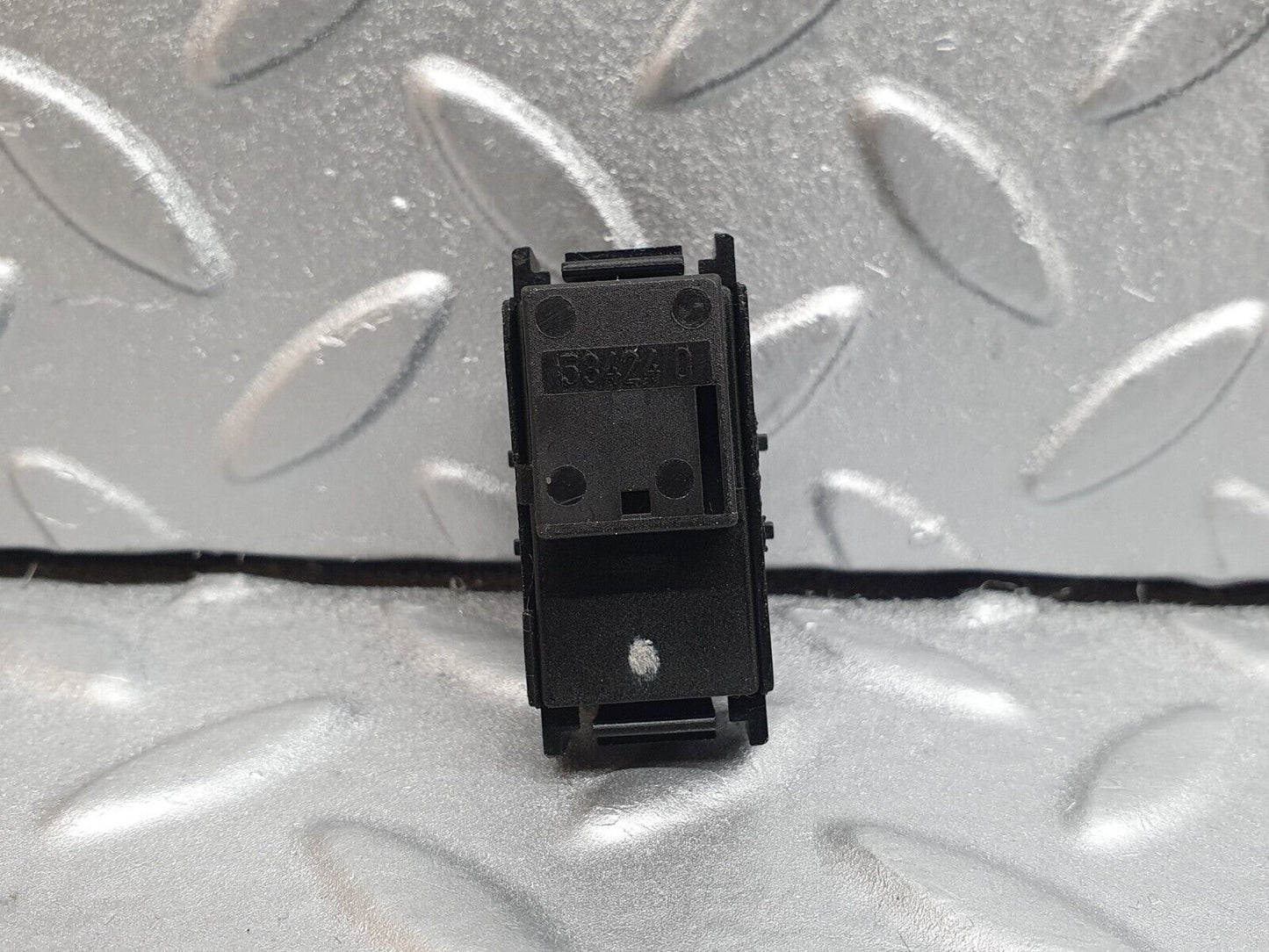 42048 Mercedes-Benz W202 C200 Electric Window Switch 2108208210