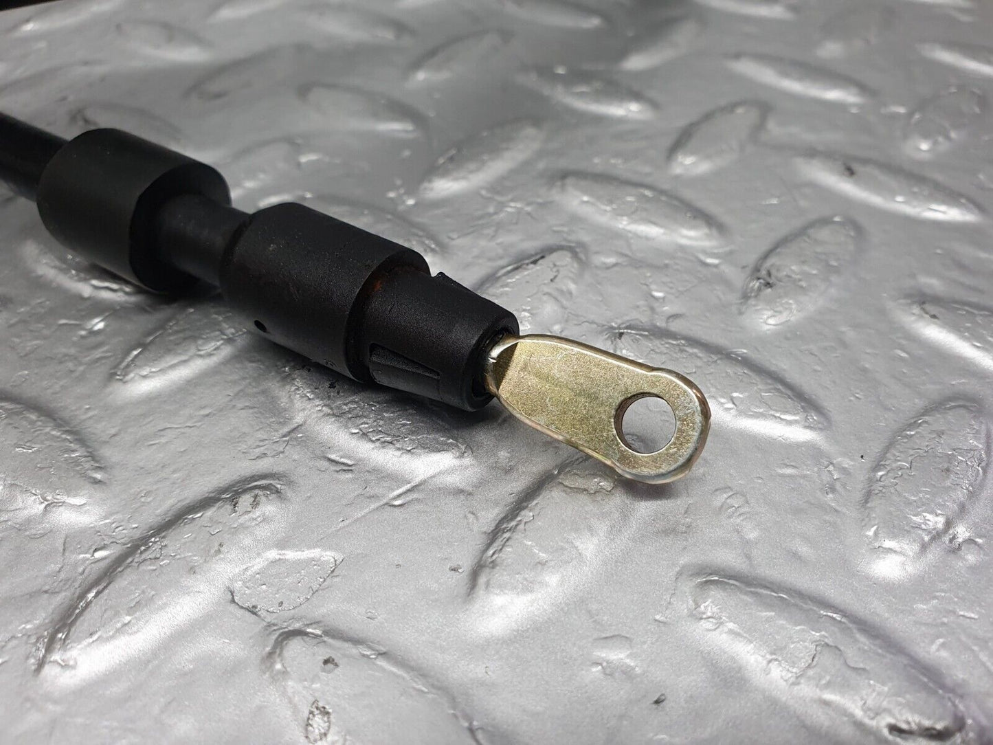 42093 Mercedes-Benz W202 C200 Parking Brake Cable 2024203085