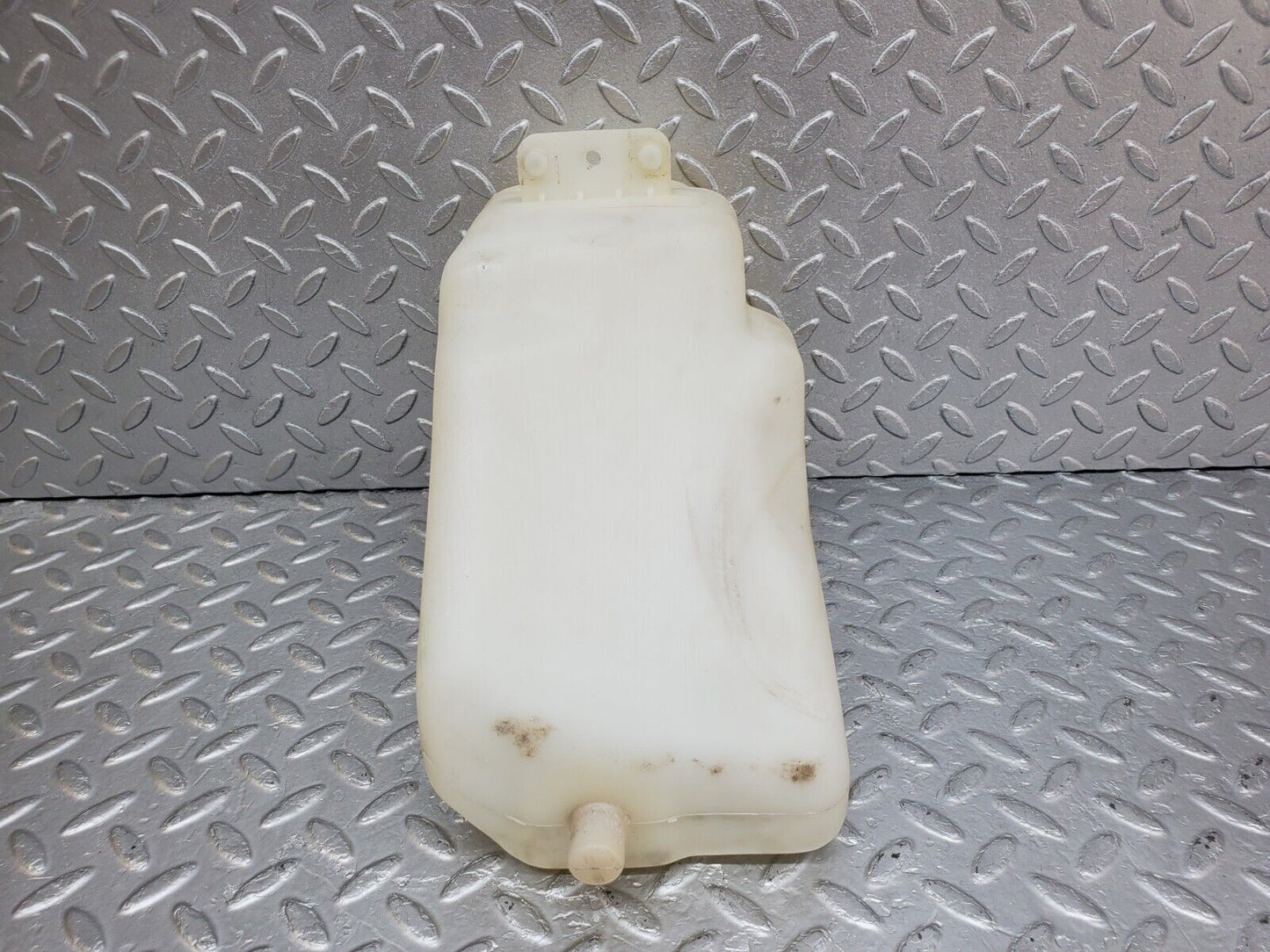 44769 Mercedes-Benz W124 220E Windscreen Washer Fluid Reservoir 1248691020 1248690272 1295400217
