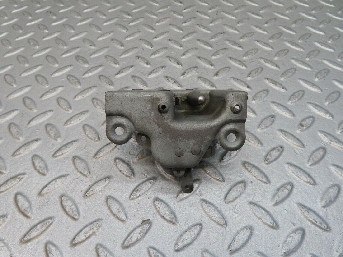 12350 Mercedes-Benz W108 280SE 3.5 Front Left Door Lock Mechanism