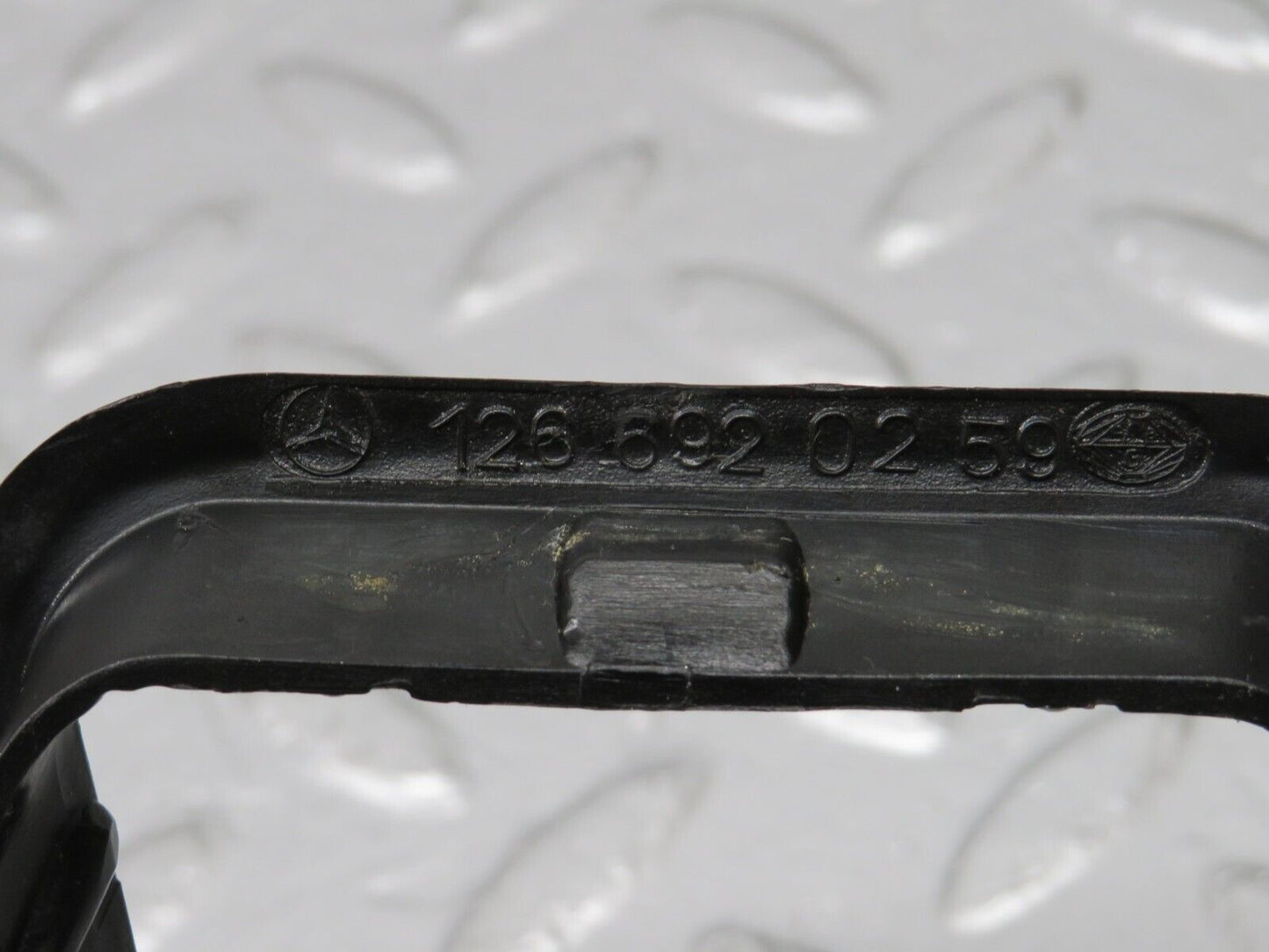 34319 Mercedes-Benz C126 380SEC Seat Belt Presenter Cover Trim 1266920259
