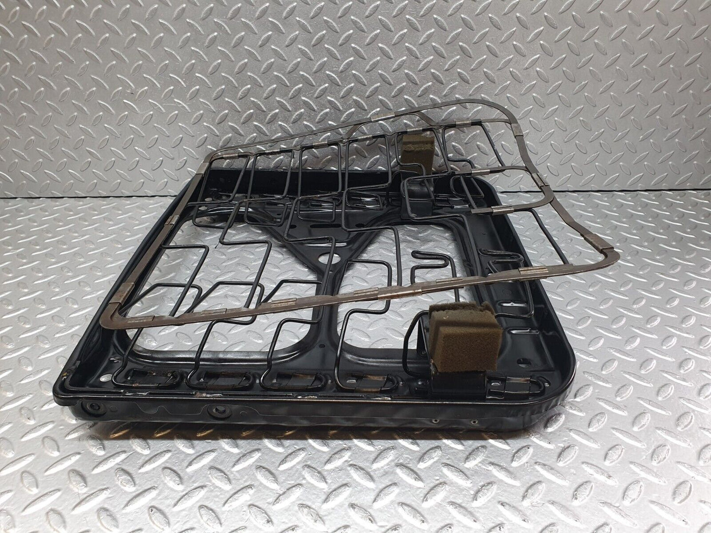 43946 Mercedes-Benz C123 230CE Coupe Front Right Seat Base
