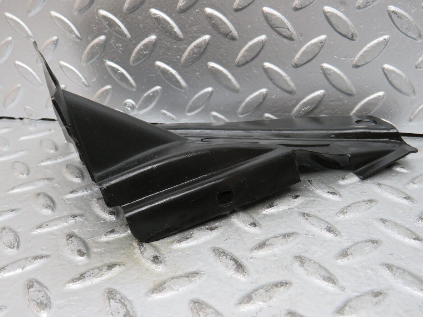 27614 Mercedes-Benz S124 300TE Wagon Covering Side Member 1246281007