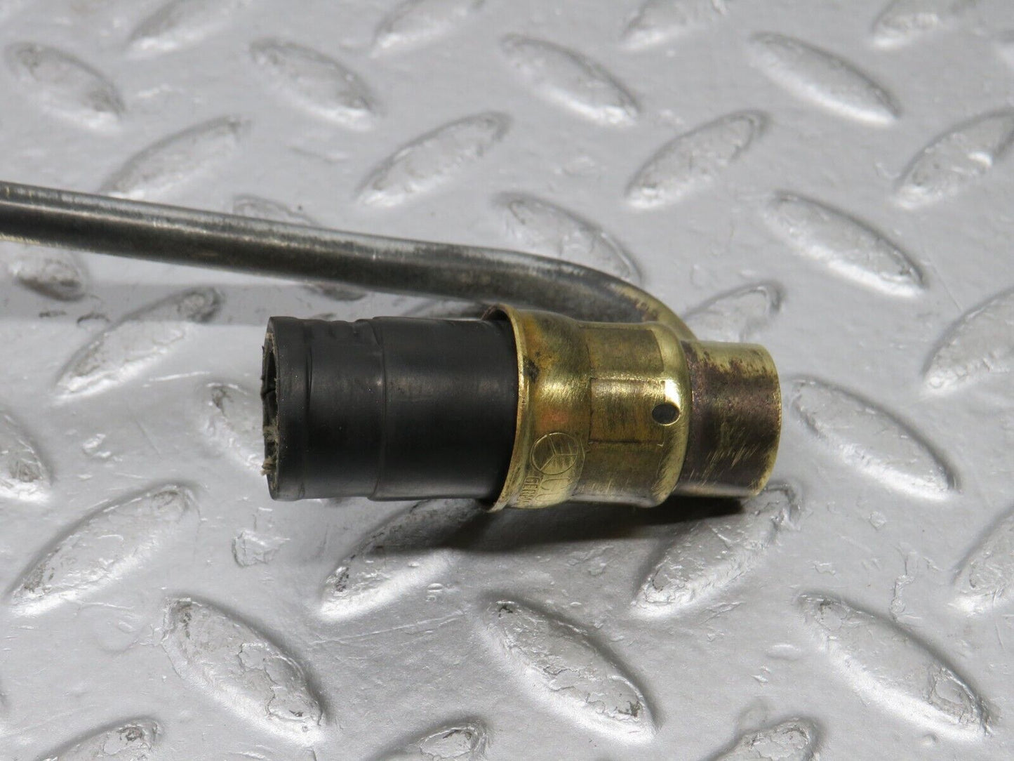 38876 Mercedes-Benz W201 190E 2.6L Fuel Pipe Line