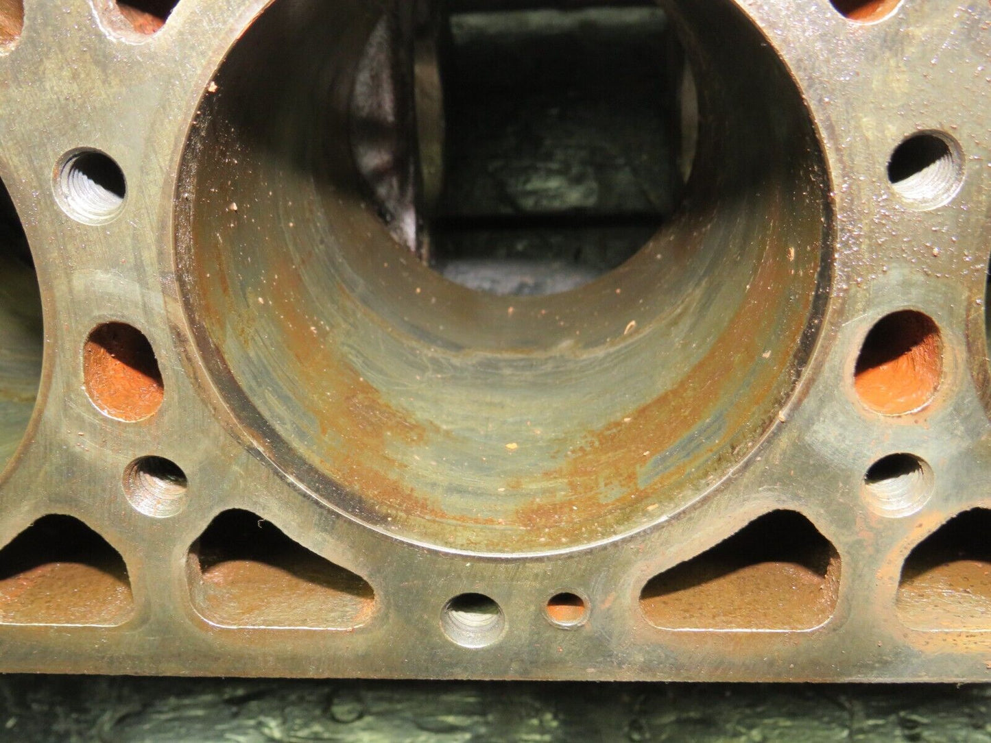 32967 Mercedes-Benz C107 R107 450 V8 Engine Block M116.982 1160110601
