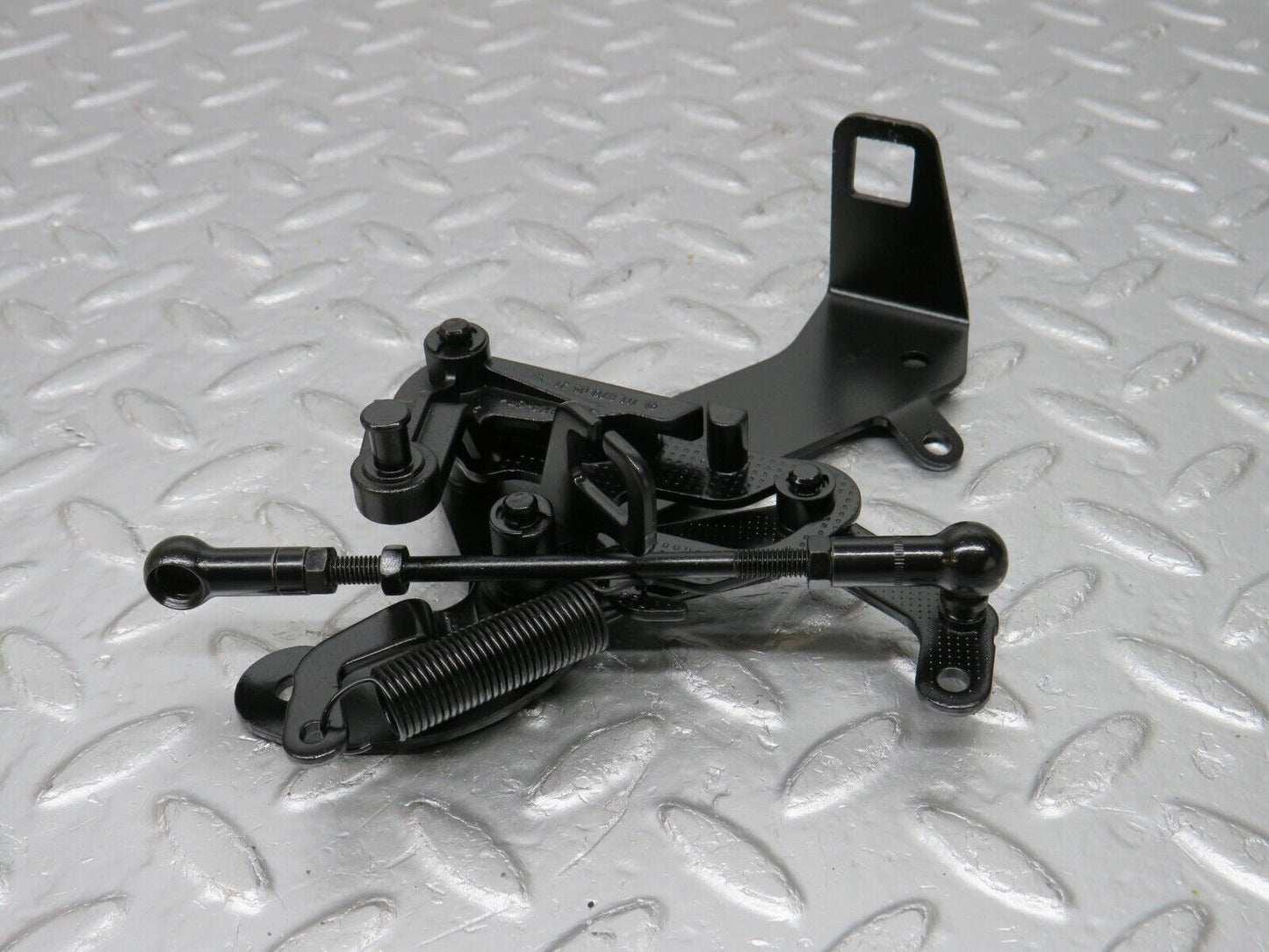 33545 Mercedes-Benz W202 C180 Throttle Linkage 1110700521