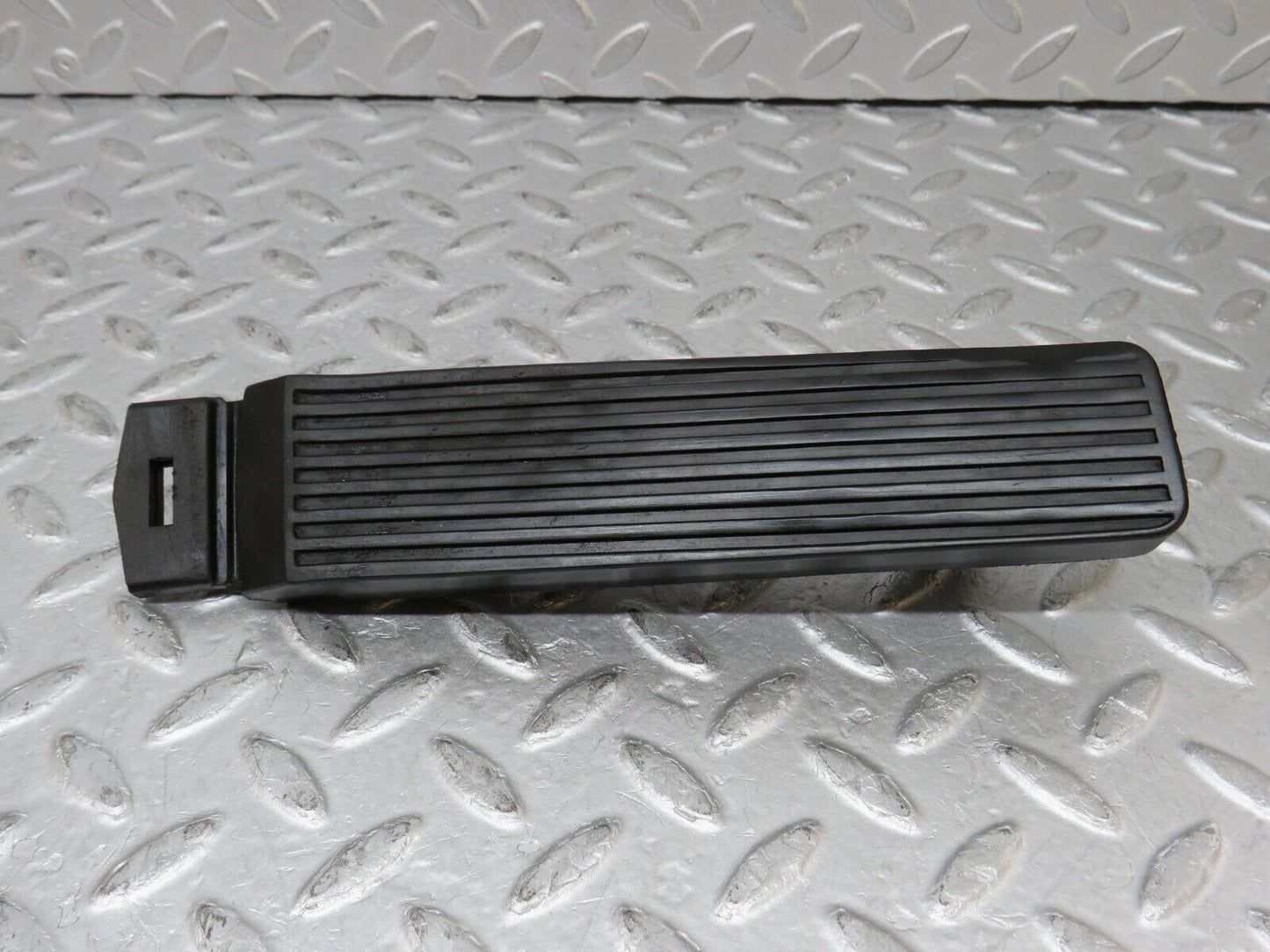 35428 Mercedes-Benz R107 280SL Coupe Accelerator Pedal With Rubber 1233010082