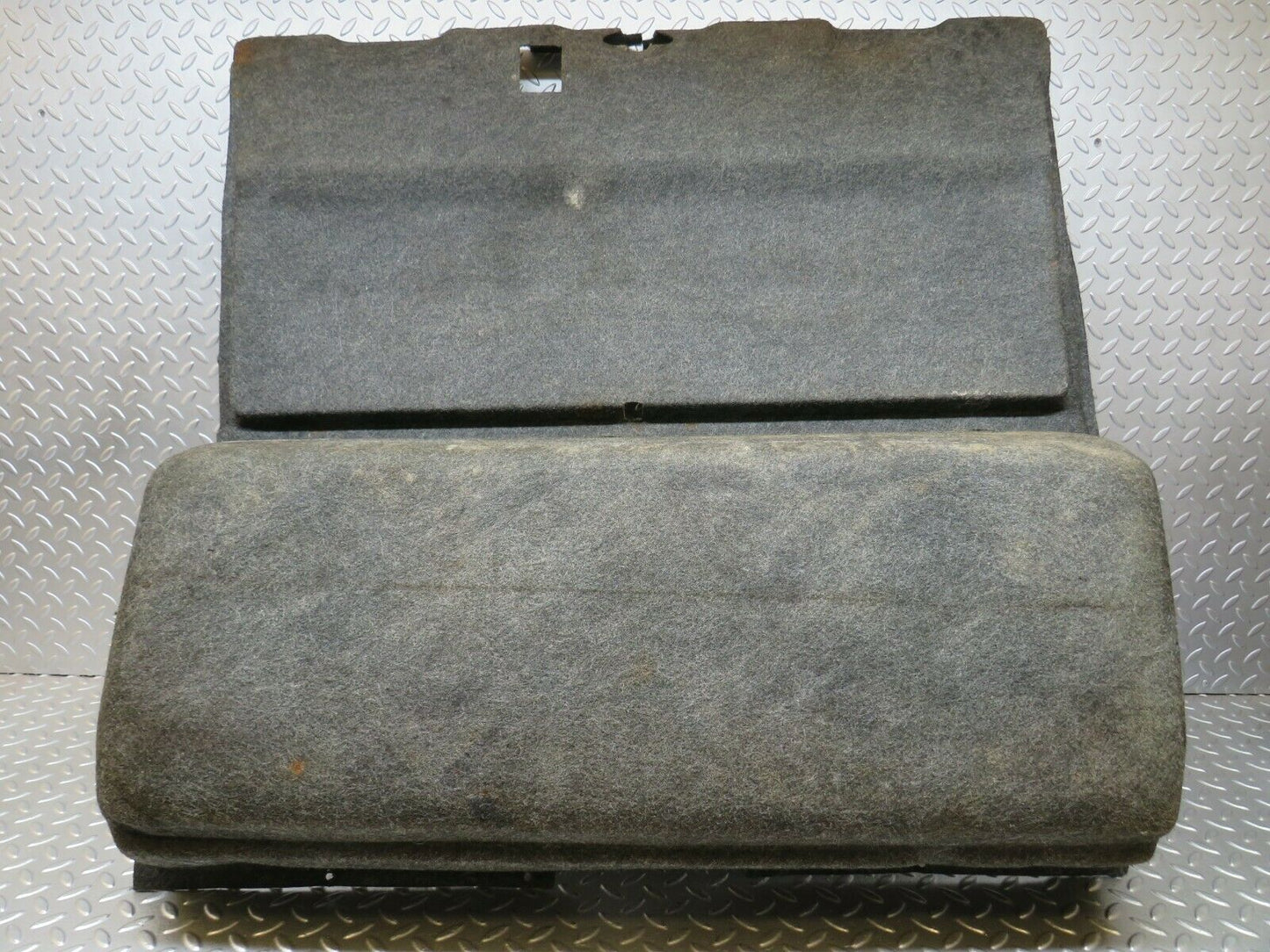 24327 Mercedes-Benz S124 220TE Wagon Trunk Boot Floor Carpet
