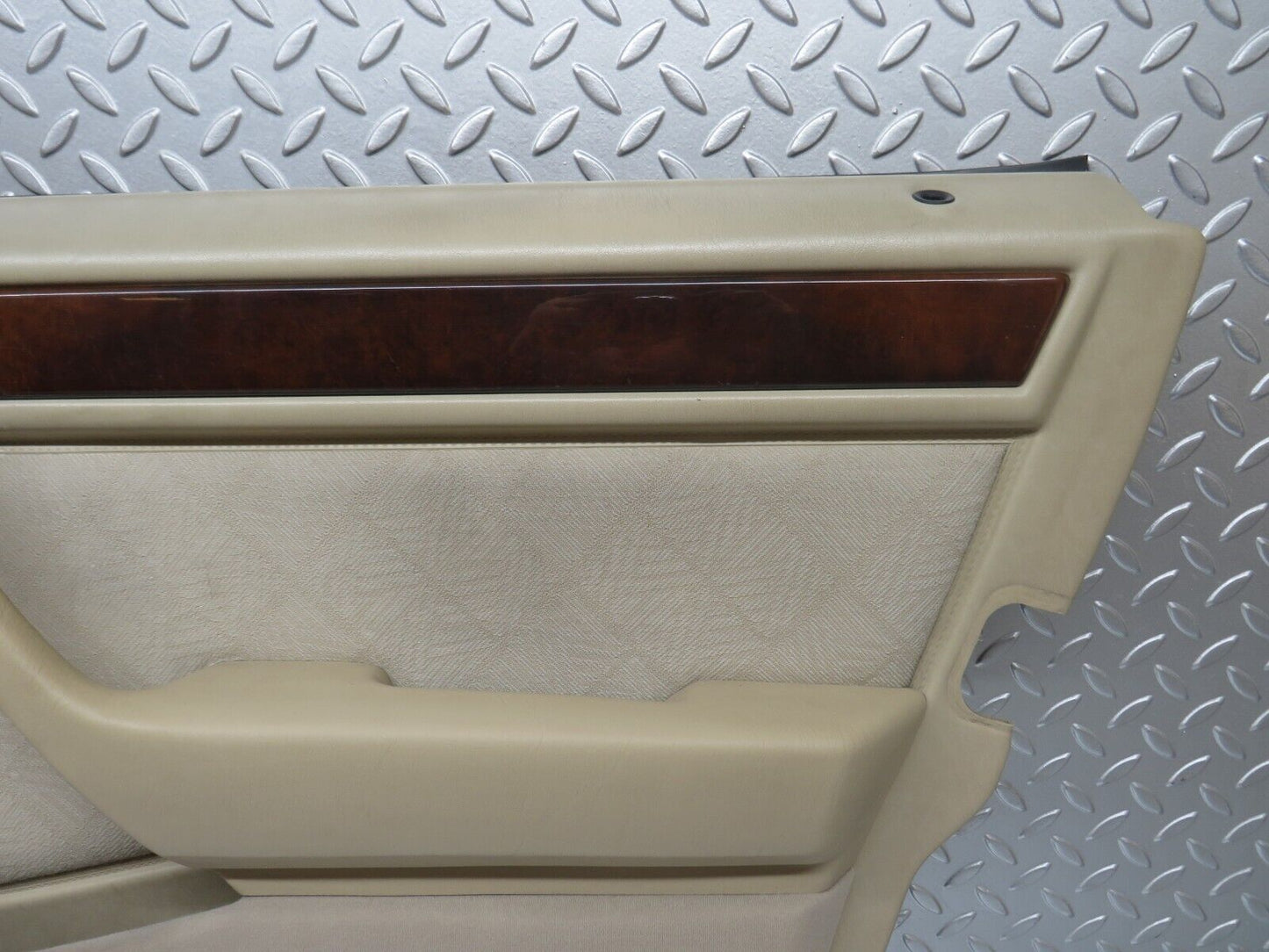 27522 Mercedes-Benz S124 300TE Wagon Front Right Door Card Beige