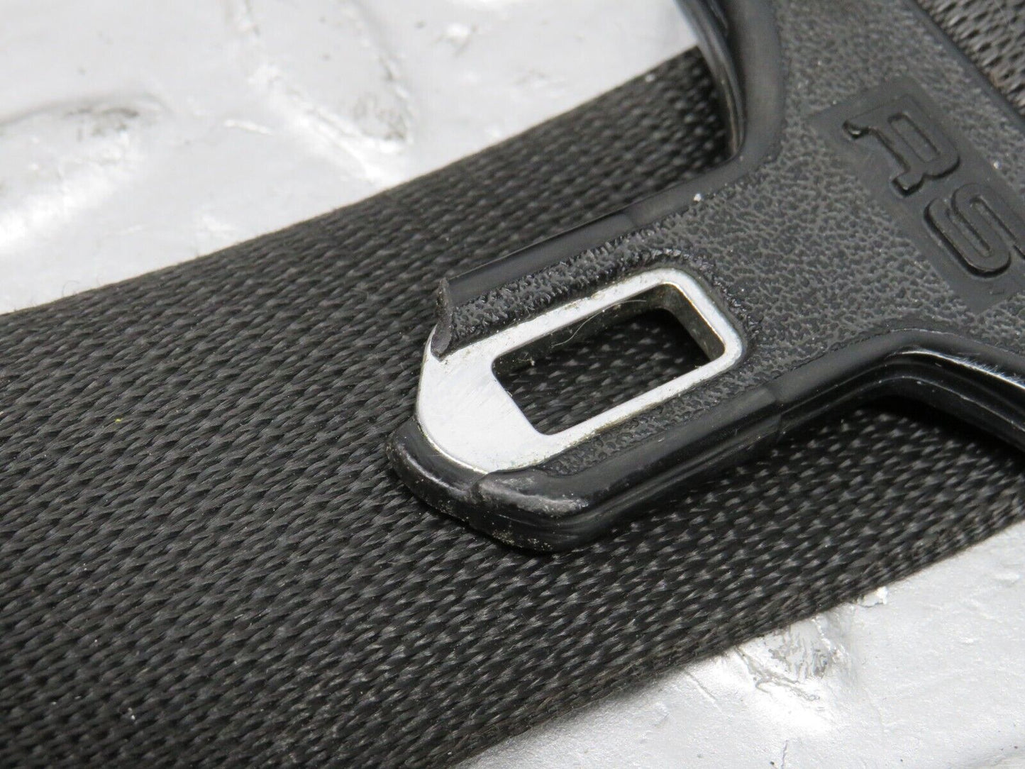 39056 Mercedes-Benz W201 190E 2.6L Front Right Seat Belt With Buckle 2018606885 1248606269
