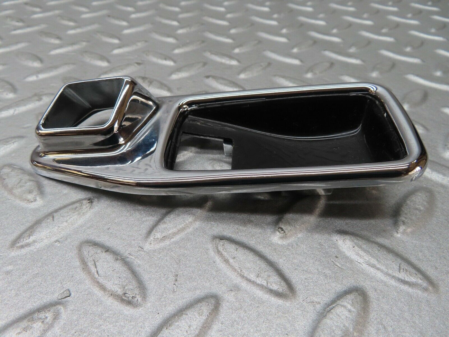17574 Mercedes-Benz W116 450SEL Chrome Frame For Door Opener Left 1167660111