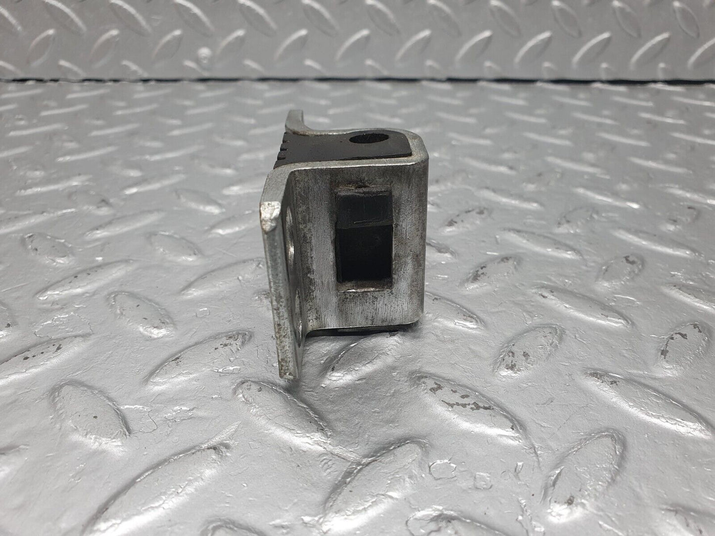 40915 Mercedes-Benz W126 300SE Door Lock Latch Left Side