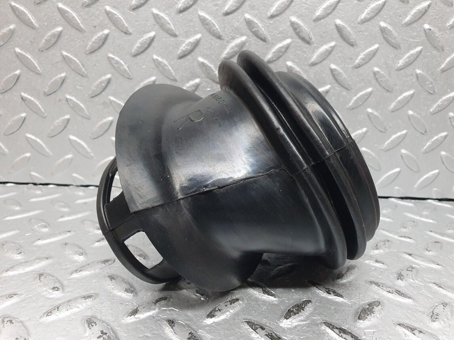 41228 Mercedes-Benz W126 300SE Fuse Box Rubber Grommet 1265450146