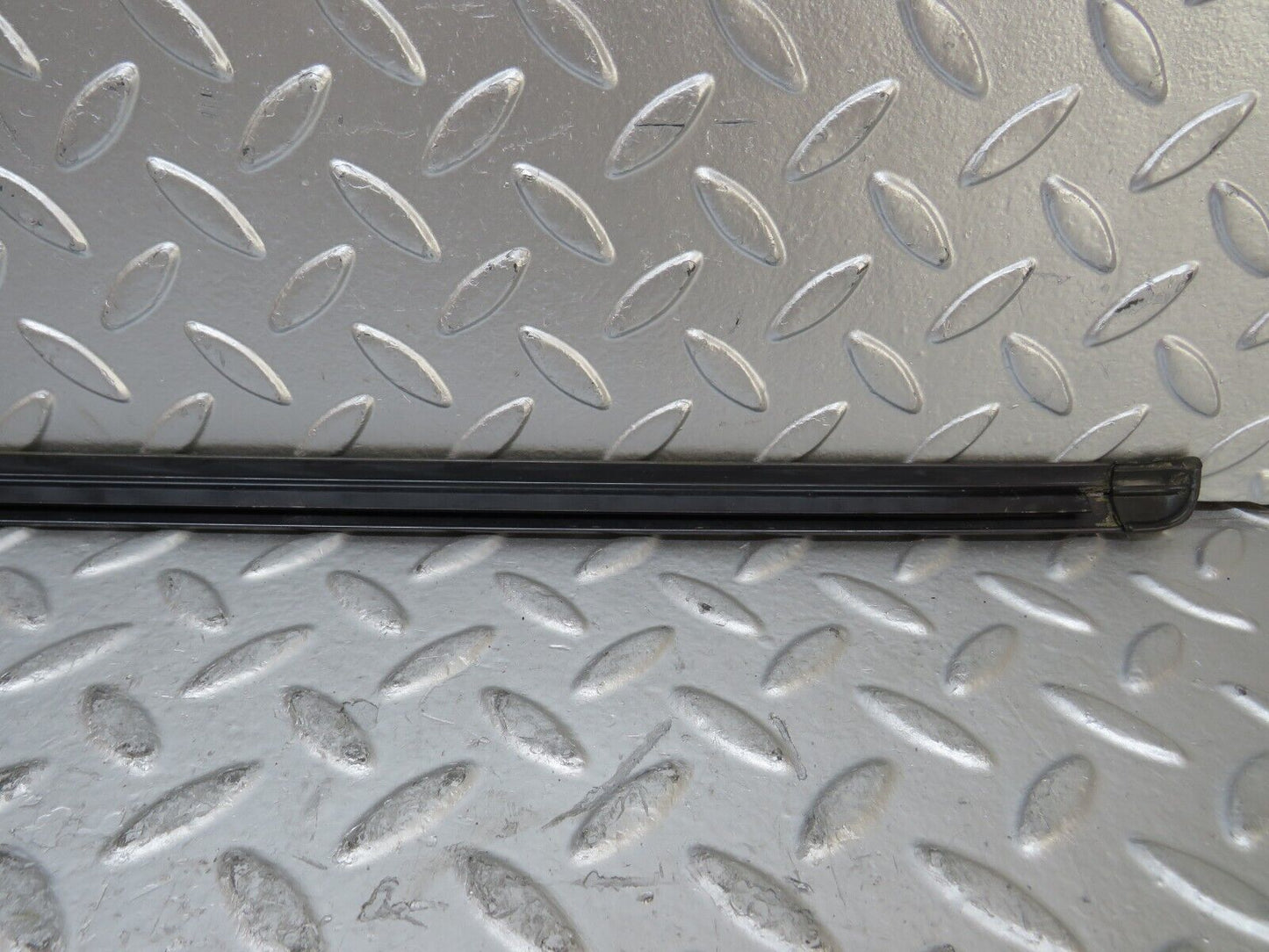 26461 Mercedes-Benz C124 220CE Coupe Rear Right Window Exterior Chrome Trim