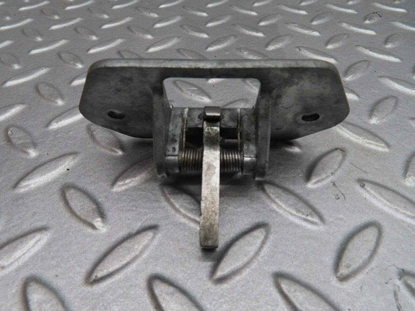 12283 Mercedes-Benz W108 280SE 3.5 Trunk Lock Latch