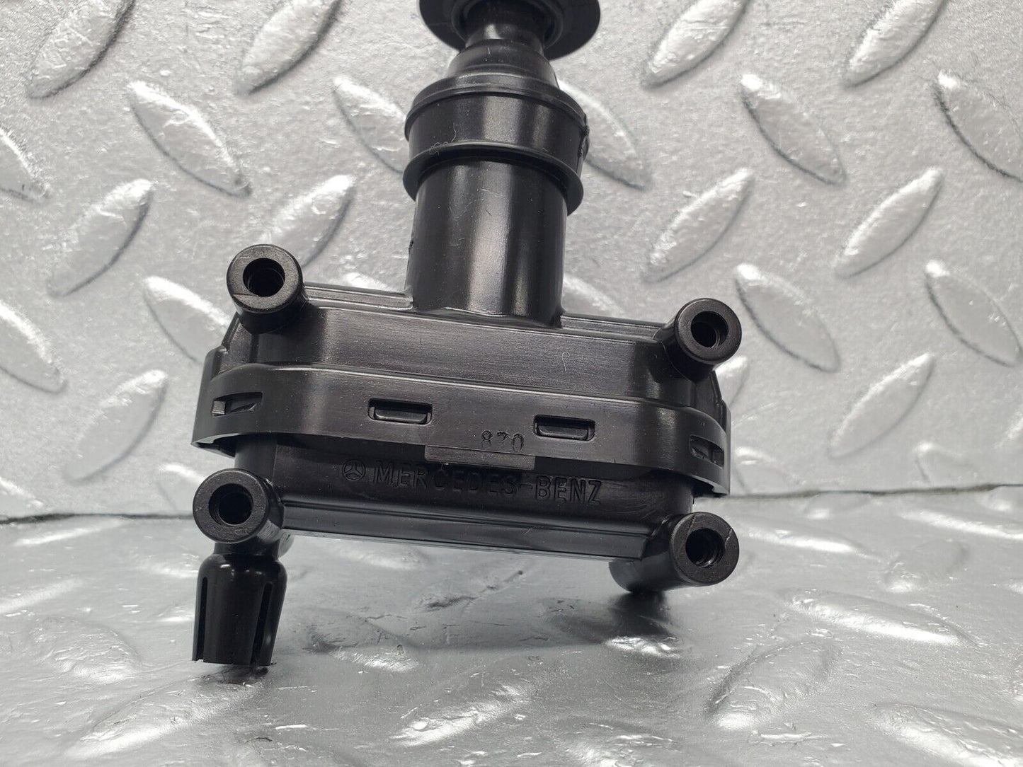 46940 Mercedes-Benz R129 320SL Coupe Left Door Lock Vacuum Actuator