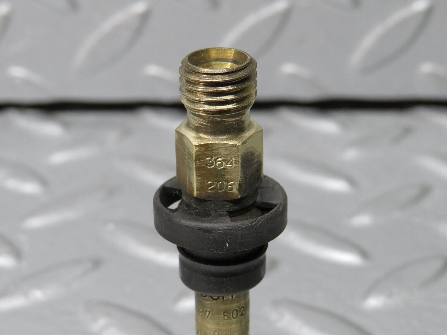 38905 Mercedes-Benz W201 190E 2.6L Fuel Injector Bosch 0000785623 0437502047