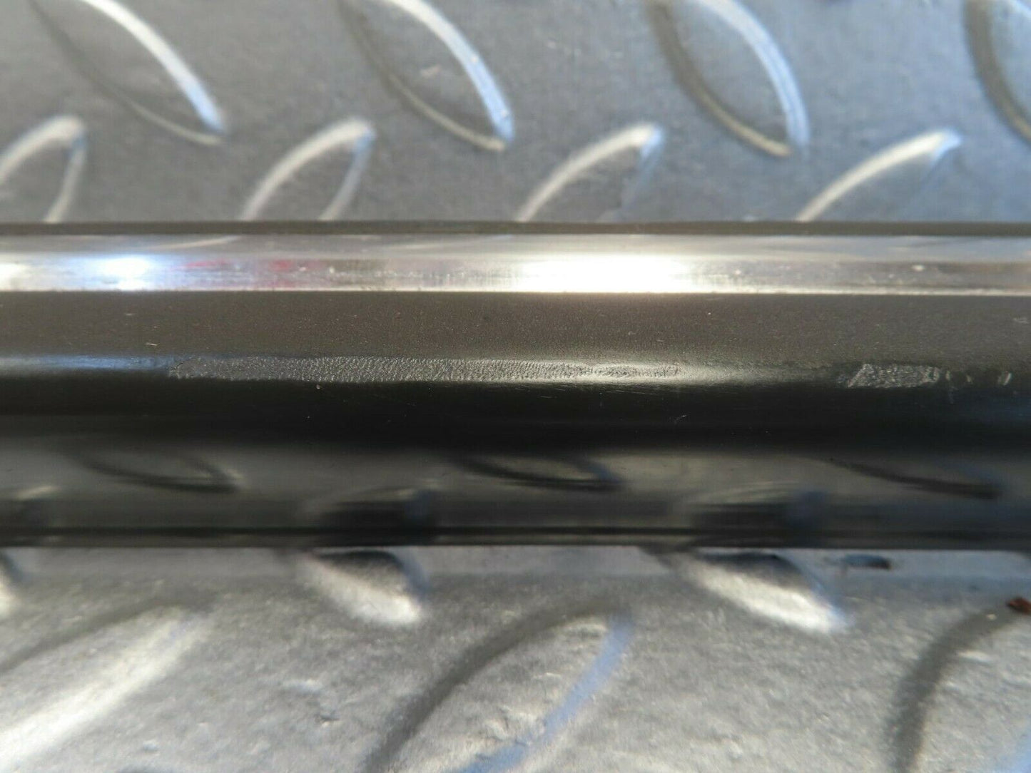 15729 Mercedes-Benz R107 450SL Coupe Left Door Centre Moulding Trim