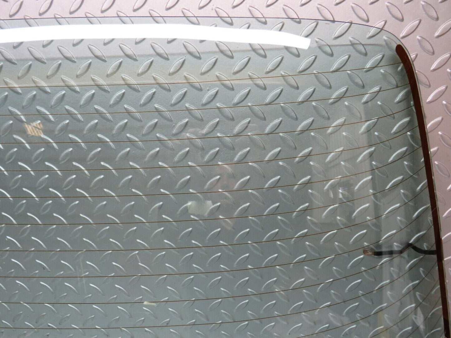 28110 Mercedes-Benz W123 280E Rear Heated Windscreen Glass