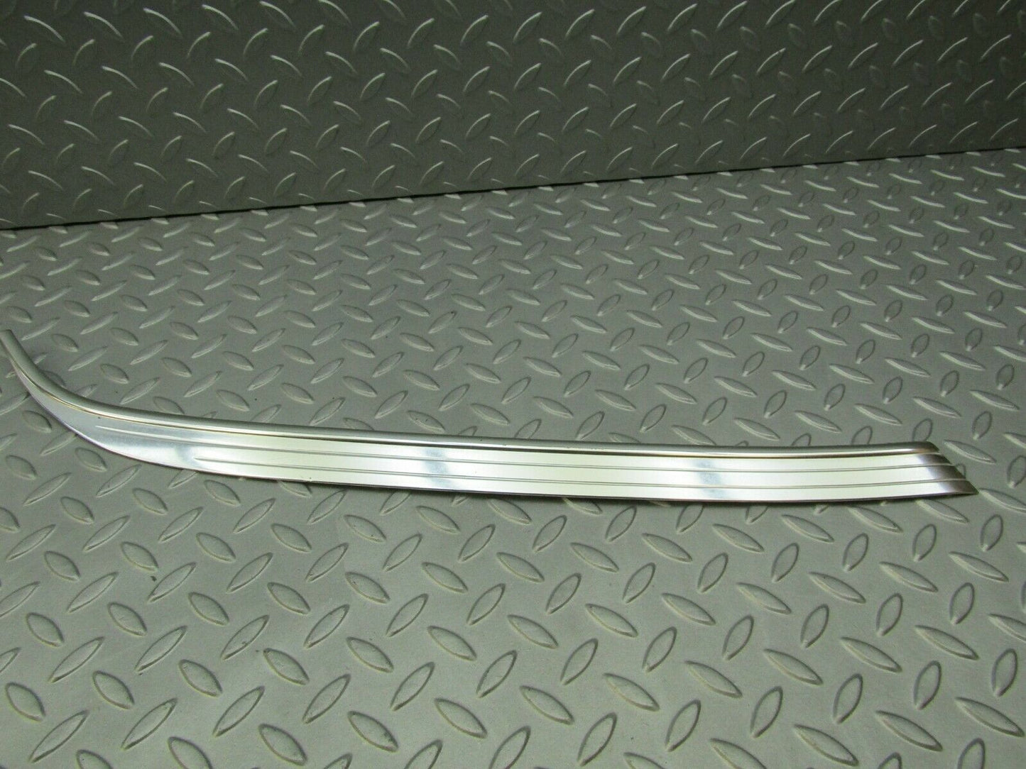 3318 Mercedes-Benz W115 220D Rear Right C Pillar Chrome Moulding