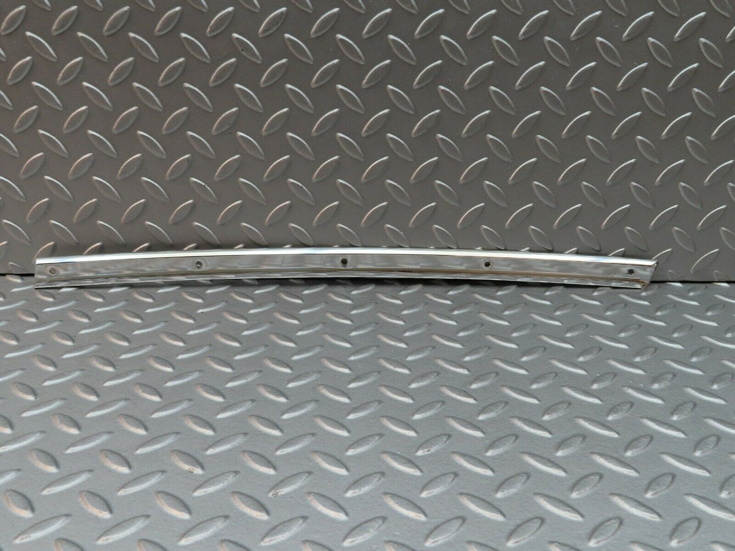 5079 Mercedes-Benz R107 350SL Sealing Rail A Pillar Right