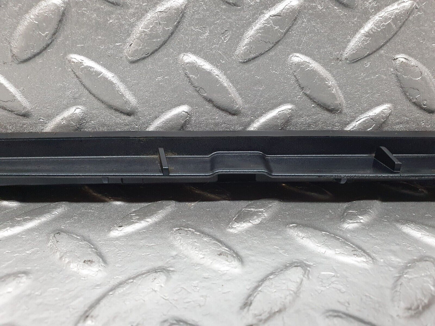 41808 Mercedes-Benz W202 C200 Under Headlight Trim Right 2028260877 2028260677