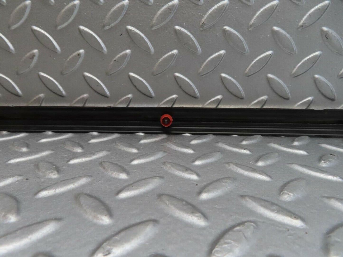 13450 Mercedes-Benz W123 200 Rear Left Fender Wing Centre Moulding Trim
