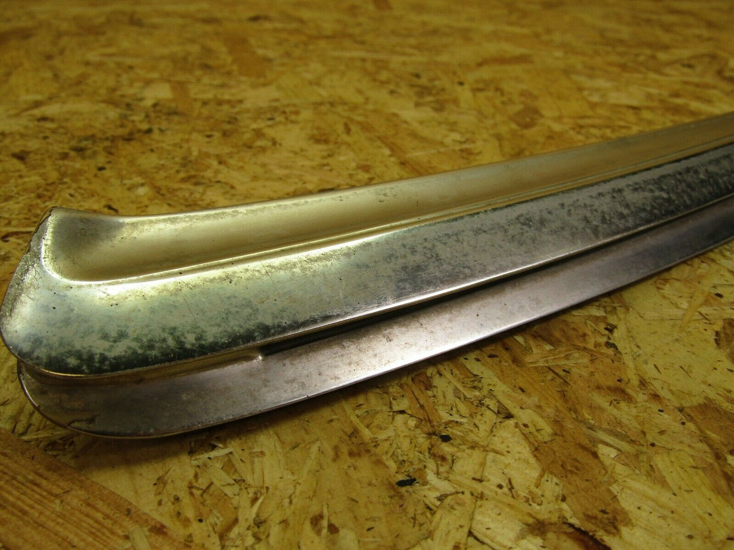 2177 Mercedes-Benz W116 350SE Rear Left C Pillar Crome Moulding