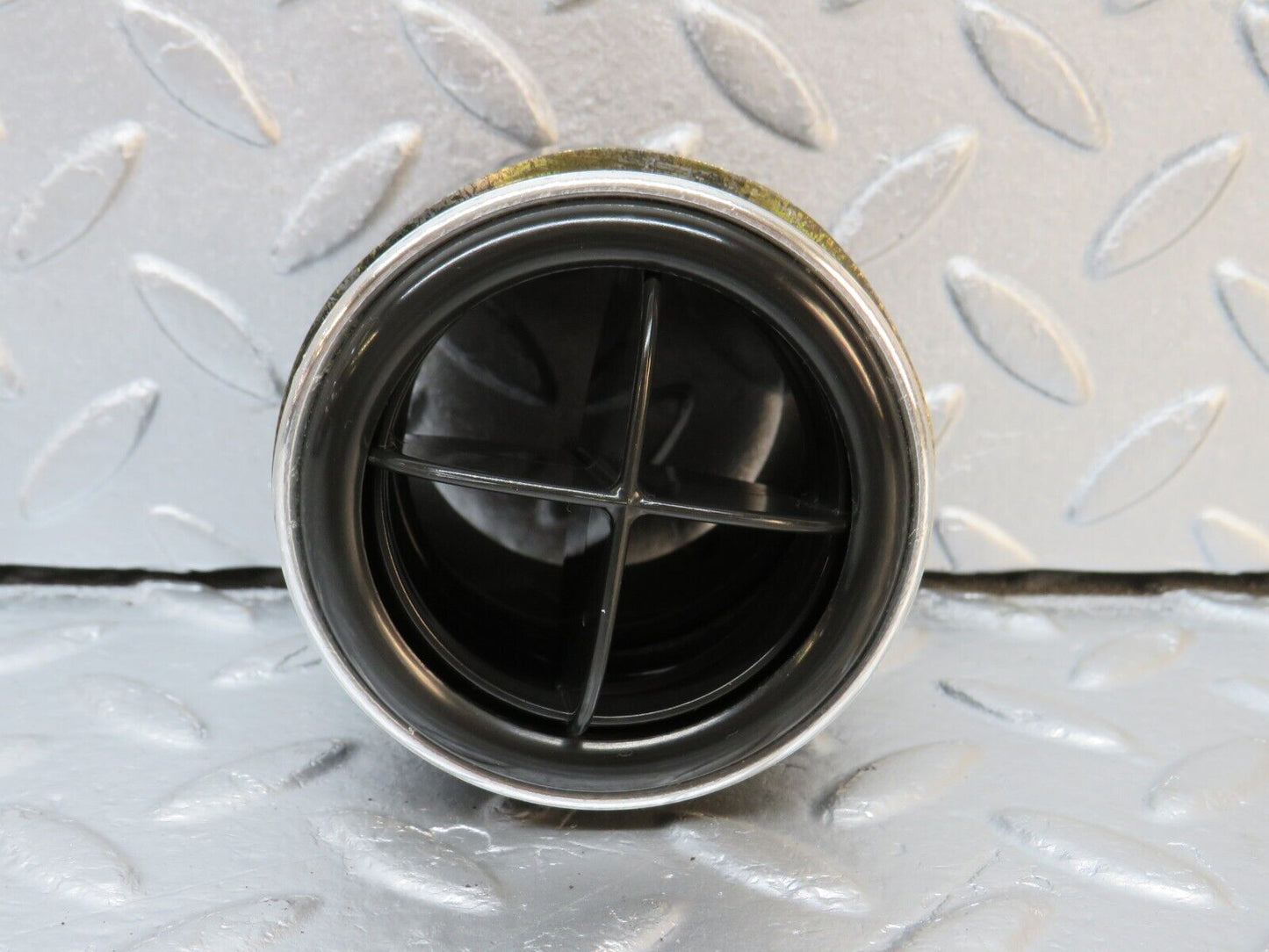 39820 Mercedes-Benz R107 350SL Dashboard Air Vent
