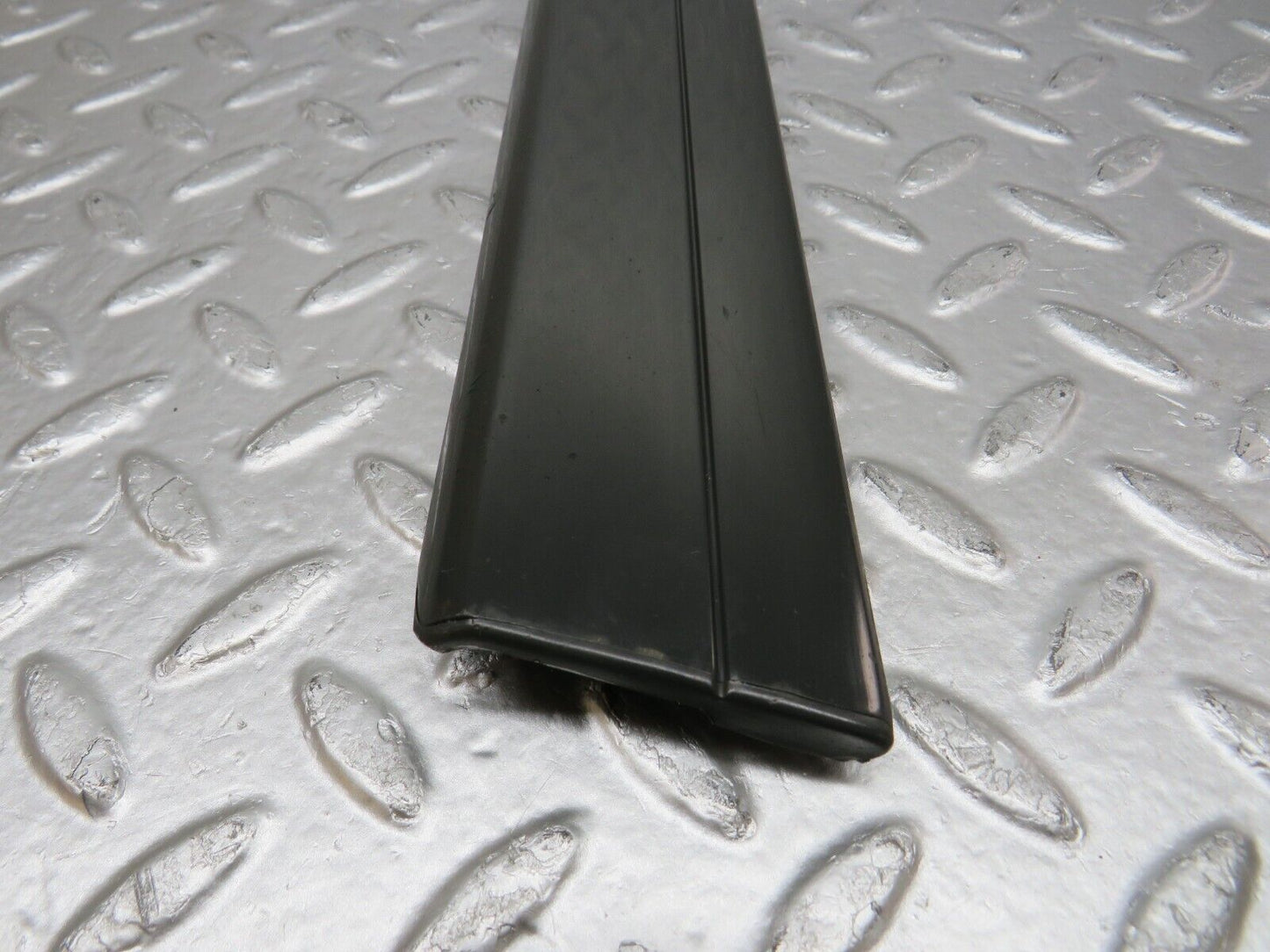 33958 Mercedes-Benz W124 260E Rear Right Door Lower Moulding Trim