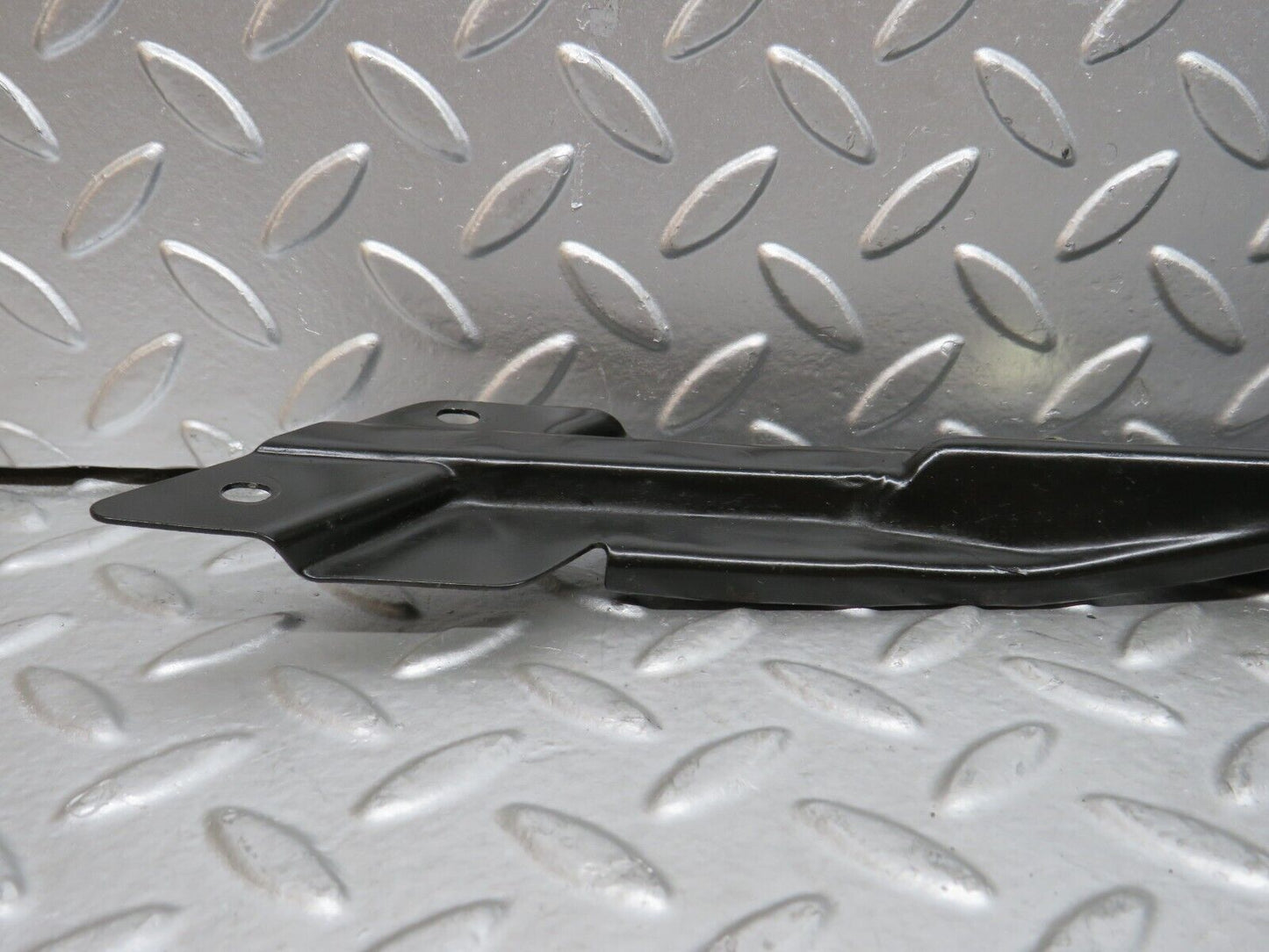 29164 Mercedes-Benz C124 320CE Coupe Rear Window Channel Support Right Side