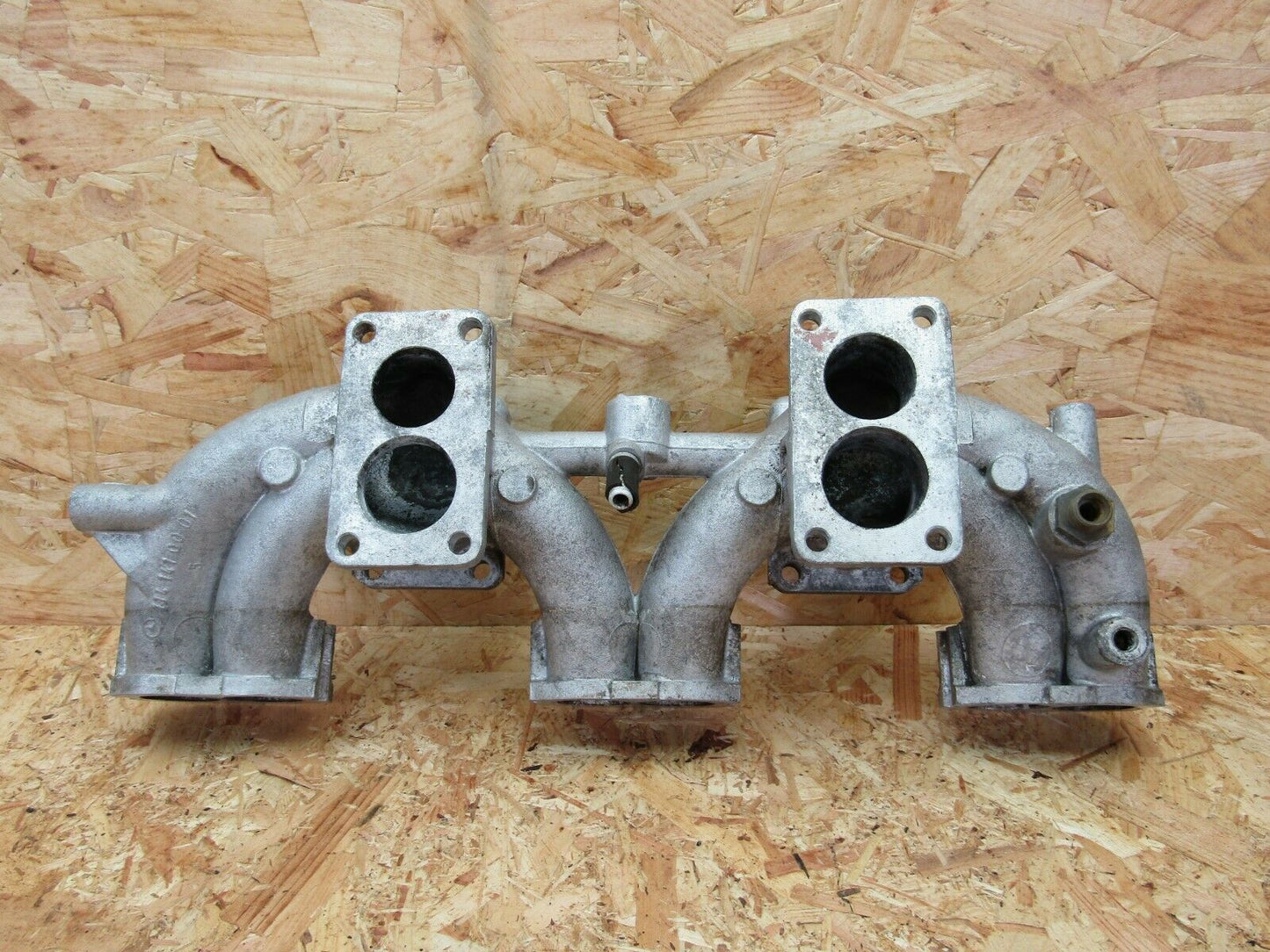 2138 Mercedes-Benz W108 280SE Air Intake Manifold  1141410001