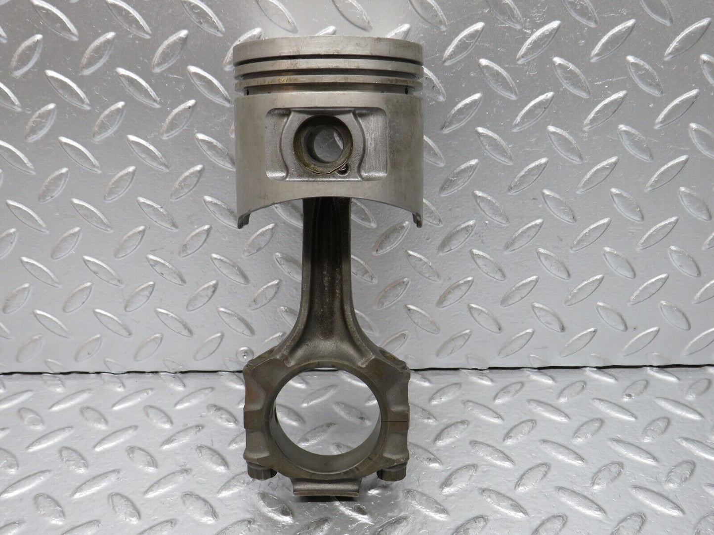0004 Mercedes-Benz W116 350SE Piston With Connecting Rod 92.00 mm