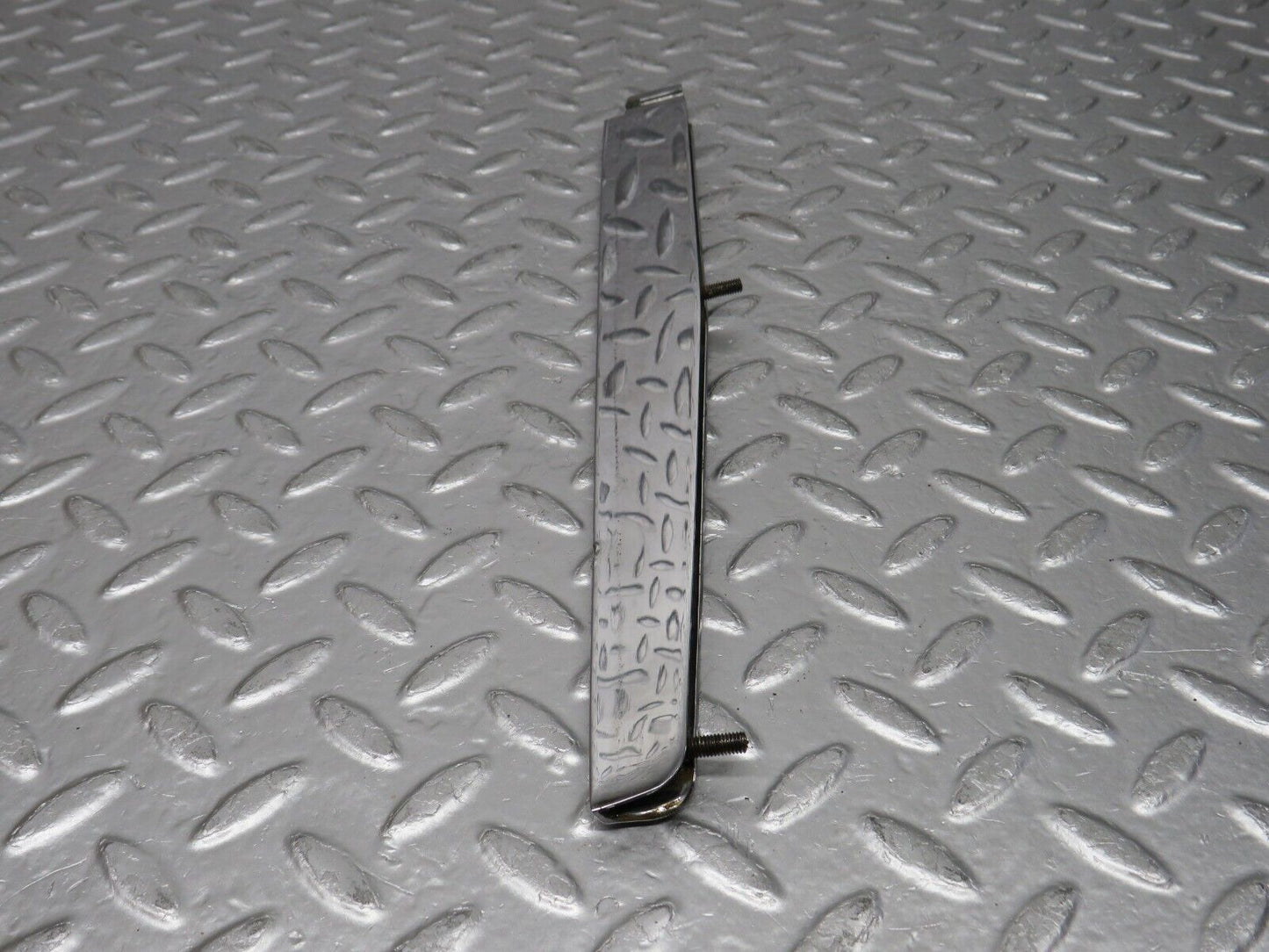 0664 Mercedes-Benz C107 350SLC Coupe Trunk Chrome Handle Moulding Left 1076901380