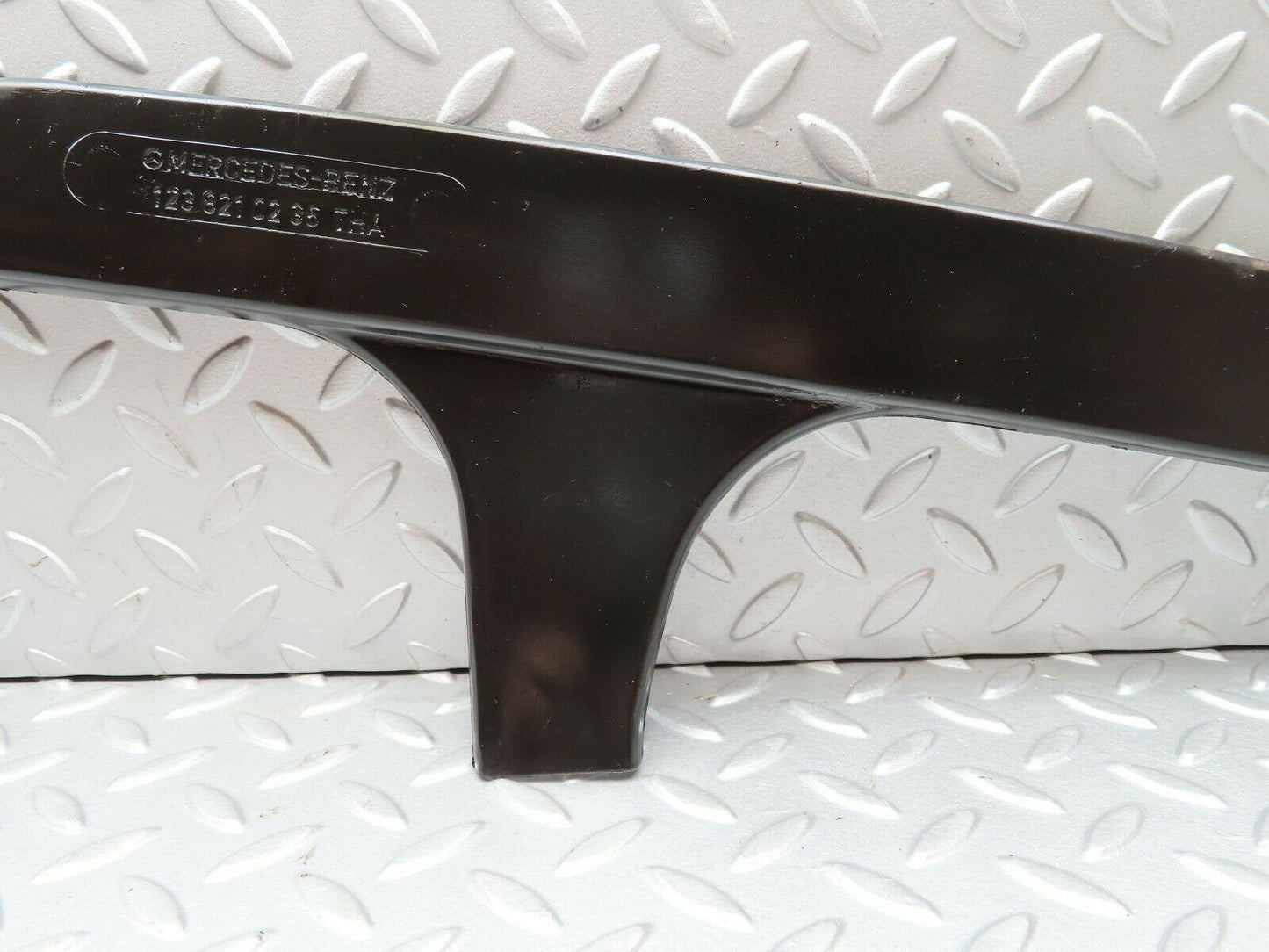 4017 Mercedes-Benz W123 230E Cabel Cover Rear Right 1238210236