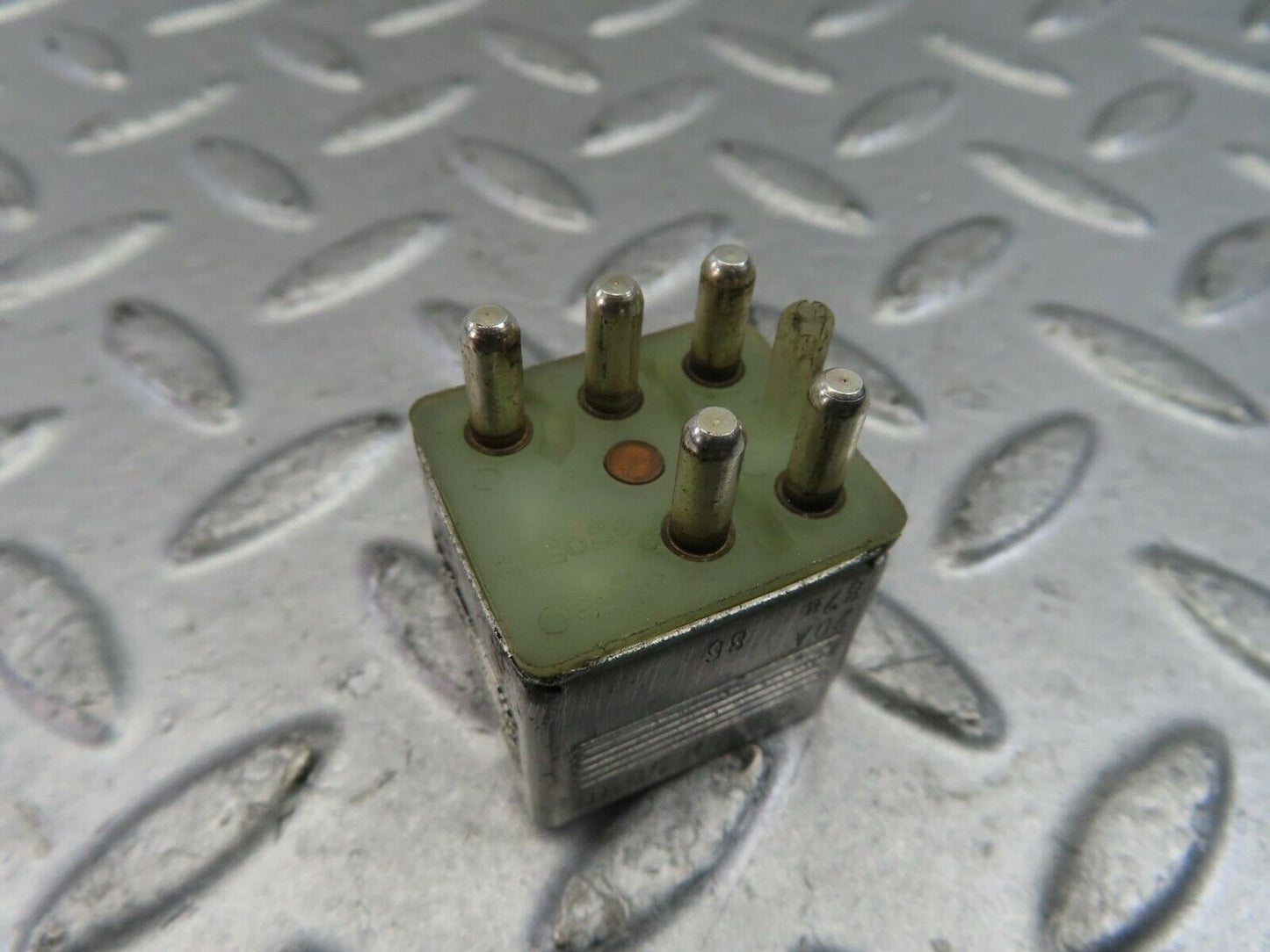 9717 Mercedes-Benz C123 280CE Coupe Multi Purpose Relay 0015420219