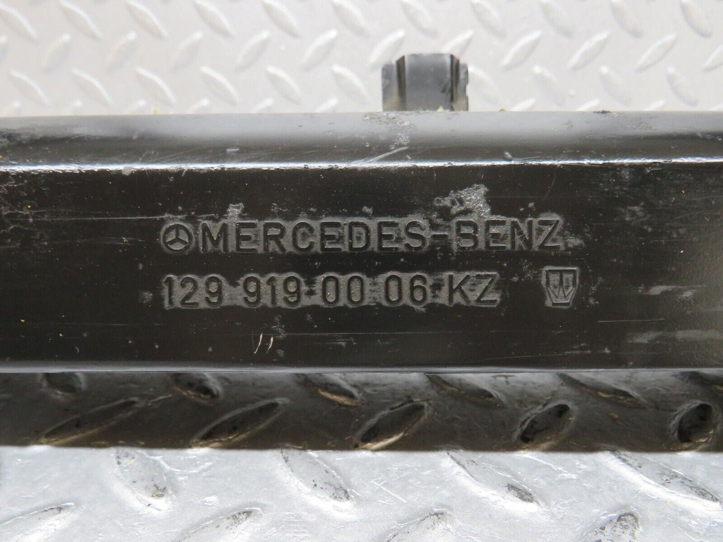 36833 Mercedes-Benz R129 300SL-24 Front Left Seat Base 1299190006 1299190206