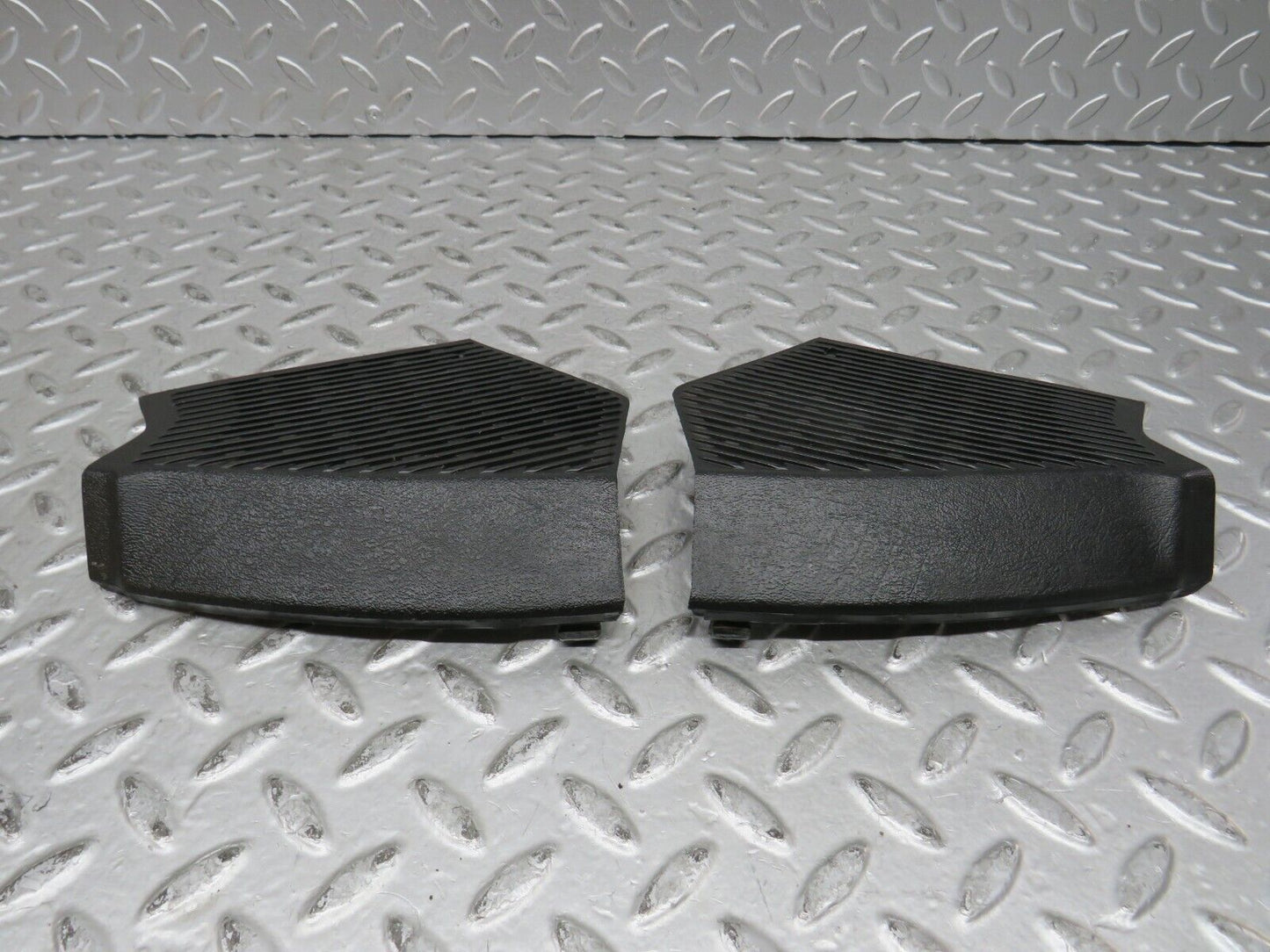 28599 Mercedes-Benz W123 240D Dashboard Speaker Covers 1236802707 1236802807