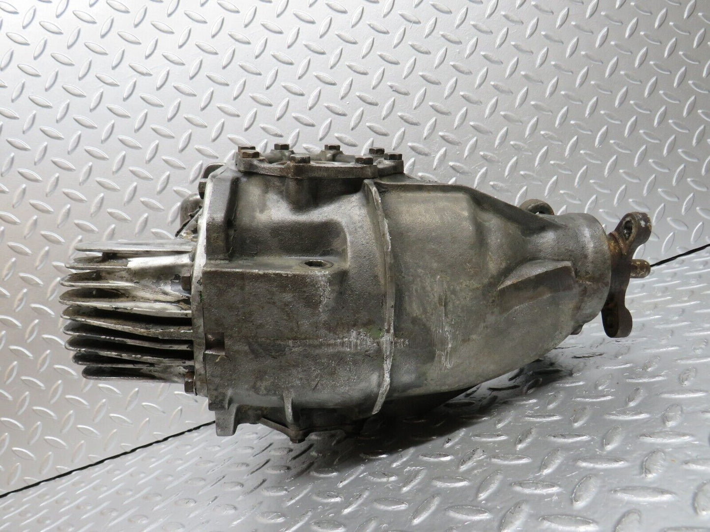 33020 Mercedes-Benz C107 R107 350 V8 Rear Differential Ratio 3.46 1163510401