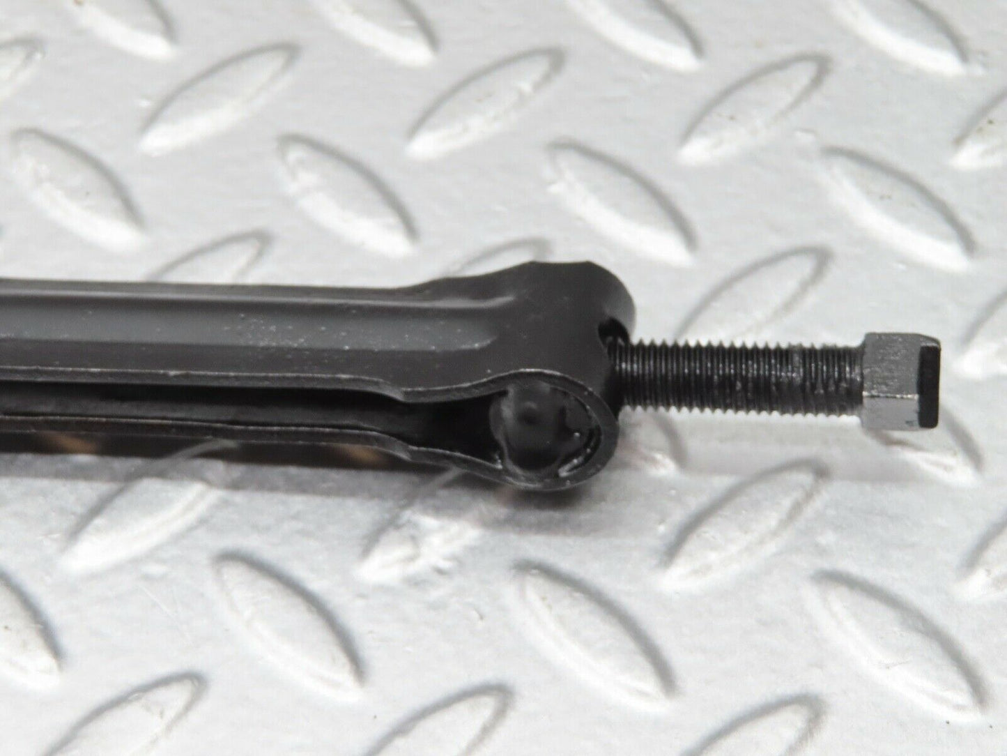 18165 Mercedes-Benz W123 200 Handbrake Regulator