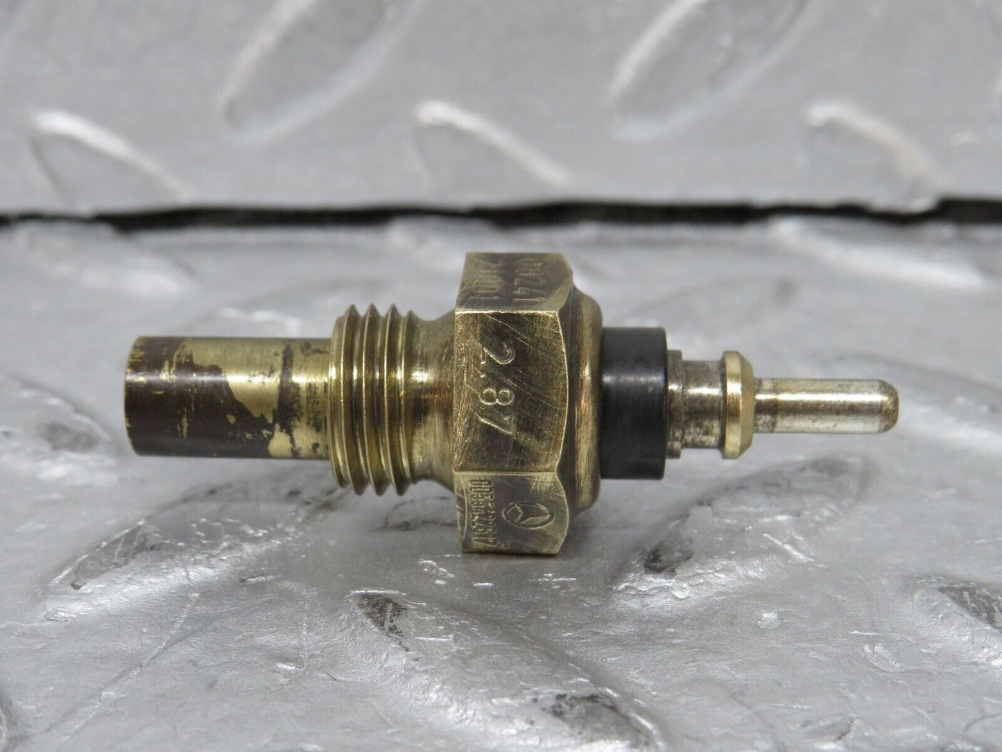 37144 Mercedes-Benz C126 420SEC Coupe Coolant Temperature Sensor 0824121001 005542617