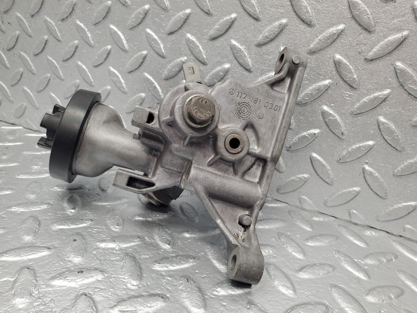 46281 Mercedes-Benz W126 420SE Oil Pump 1171810301 1171860401