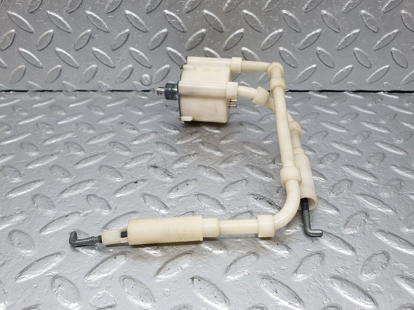 43645 Mercedes-Benz C126 380SEC Coupe Heater Regulator 1268300485