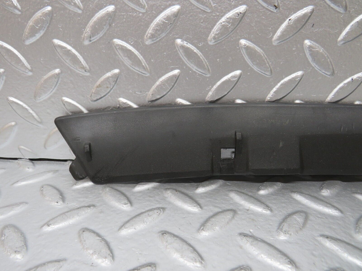 25637 Mercedes-Benz W123 200 C Pillar Exterior Plastic Trim Right Side