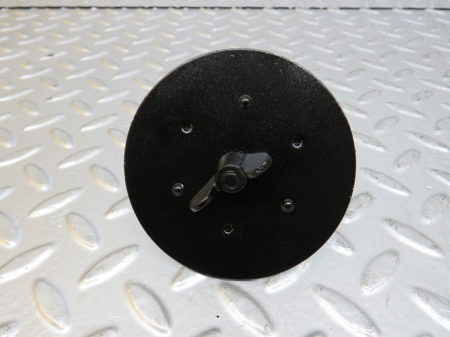 25429 Mercedes-Benz W123 200 Spare Wheel Holder