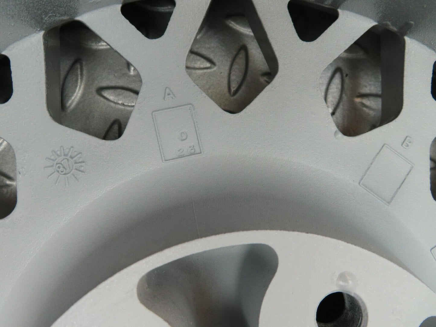 3861 Mercedes-Benz Alloy Wheel Fondmetal 7Jx15H2 ET23